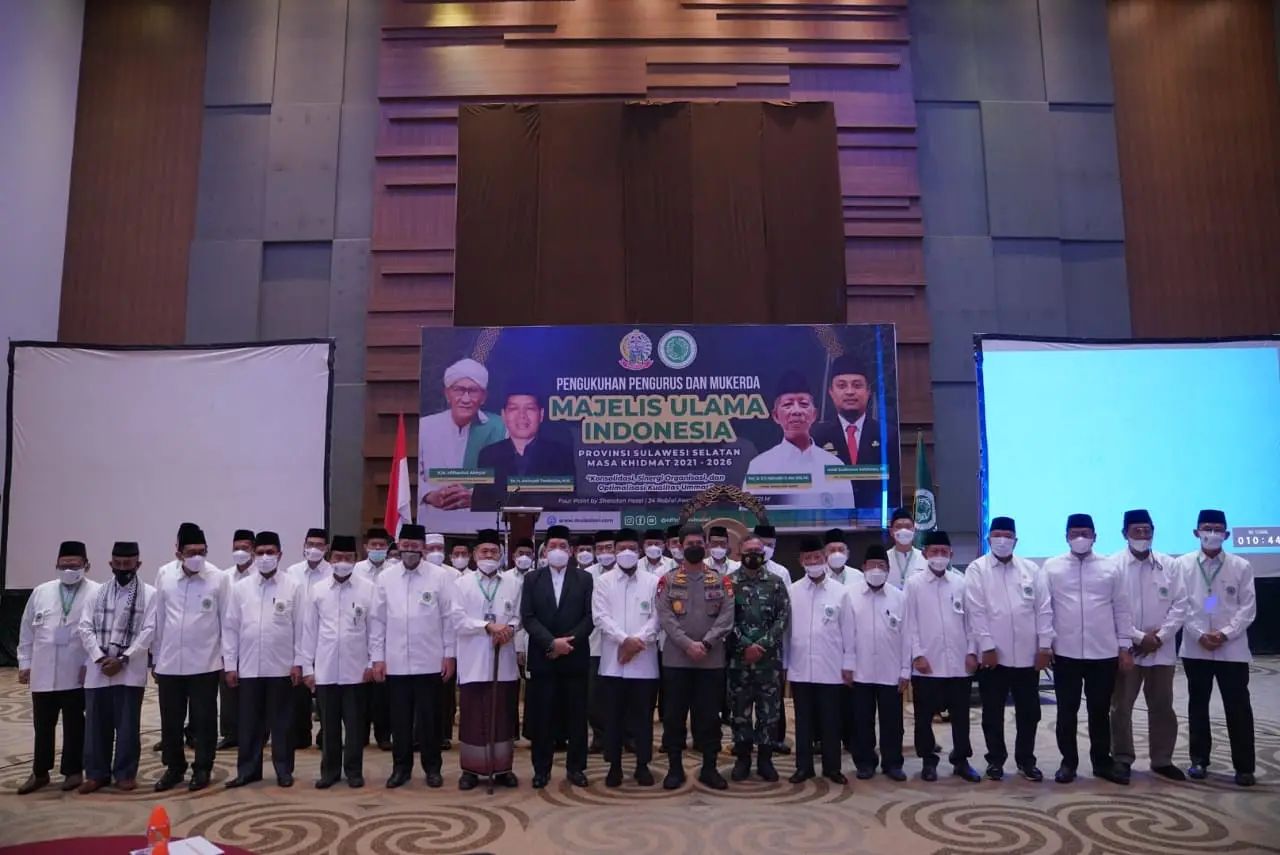 Pengurus MUI Sulsel Dikukuhkan, Plt Gubernur Berharap ada Fatwa untuk Menjadi Acuan pada Sebuah Kebijakan